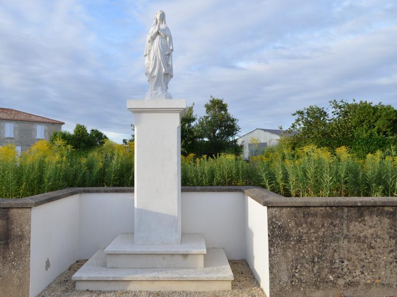 Statue de la Vierge